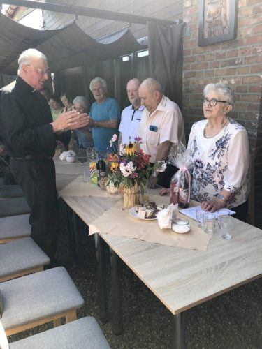 21_07_Dla Pani Czesi Niemiec, Pana Czesława Kędziora i ks. Czesława Szewczyka a także dla Pana Henia Czajkowskiego, najpiękniejsze życzenia imieninowe