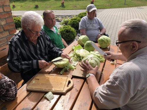 27_08_Tradycji stało się zadość.🥬Kapusta poszatkowana.