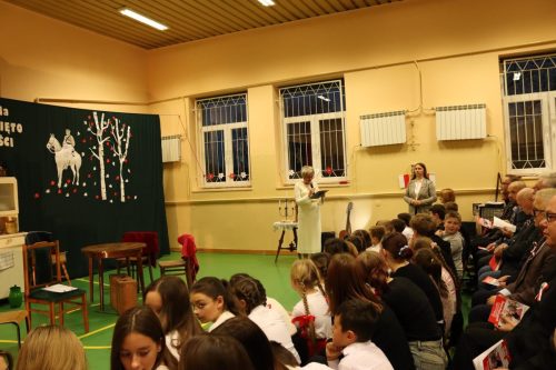 14 11 2024 Wieczornica z okazji obchodów Święta Niepodległości w Szkole Podstawowej nr 2 w Osobnicy