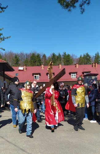 31 03 2023 Udział w Misterium Męki Pańskiej w Foluszu